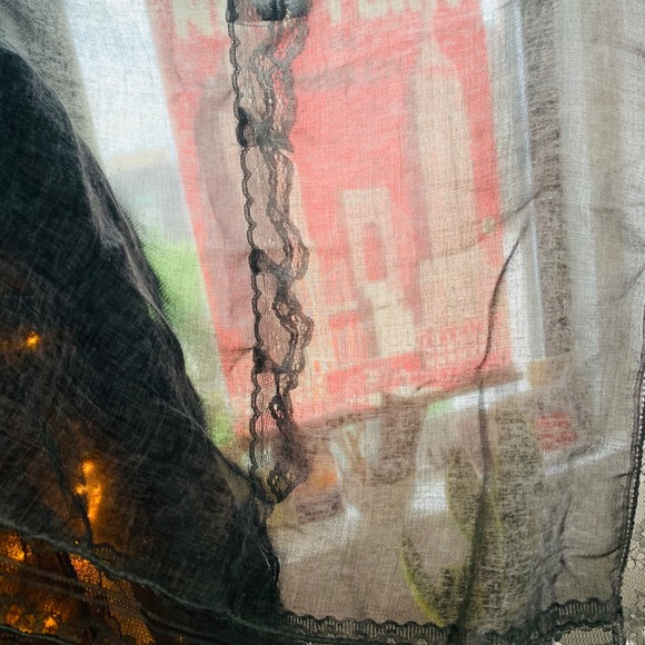 Black Lace Scarf - Picture 2 of 4